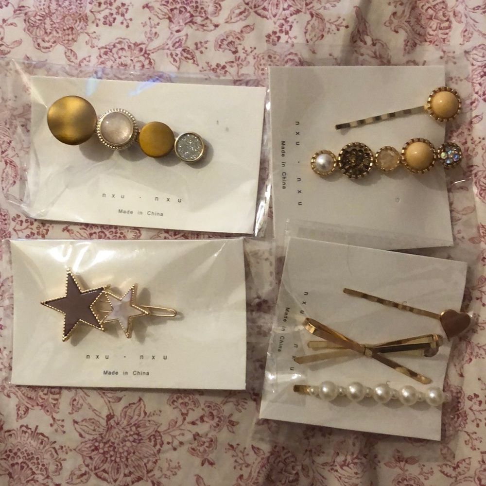 Set of 7 hair clips